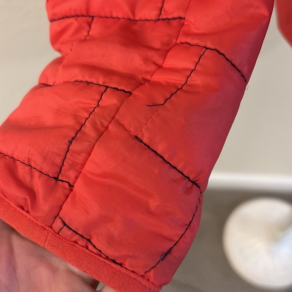 Women’s Patagonia Nano Puff Full Zip Packable Jacket - Picture 4 of 10